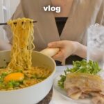 vlog)🍜9-18時OLの食事記録 / チャミスル、ステーキ、ラーメン、まぜそば、辛い鍋、ミートグラタン、キウイジュース、ブラウニー、わんぱくサンド、食べる、自炊、社会人の平日4日間の食生活