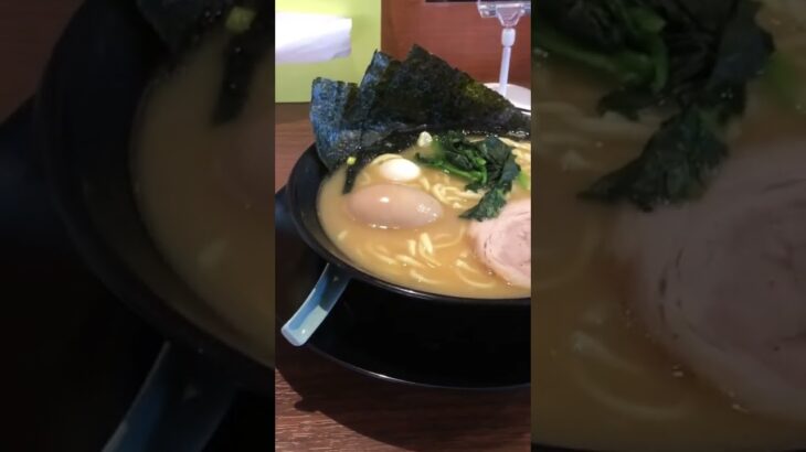 貧相な家系ラーメン