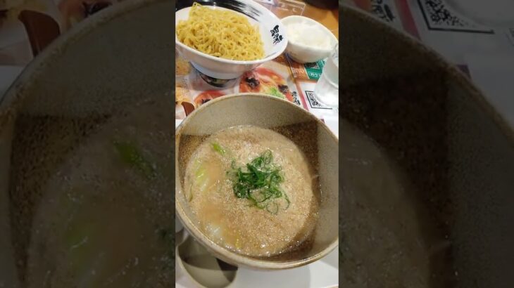 拉麺名店　越後秘蔵麺 無尽蔵 ながおか家　新　つけめんゴマ細麺　新潟県長岡市