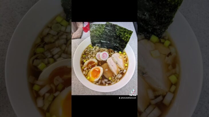 自宅飯 クリスマス自作ラーメン・つまぜそば・つけ麺記録。クリスマスという事でトマトスープのラーメンや肉をふんだんに乗せまくったまぜそば等。後は醤油・味噌・カレーつけ麺。#ラーメン #クリスマス